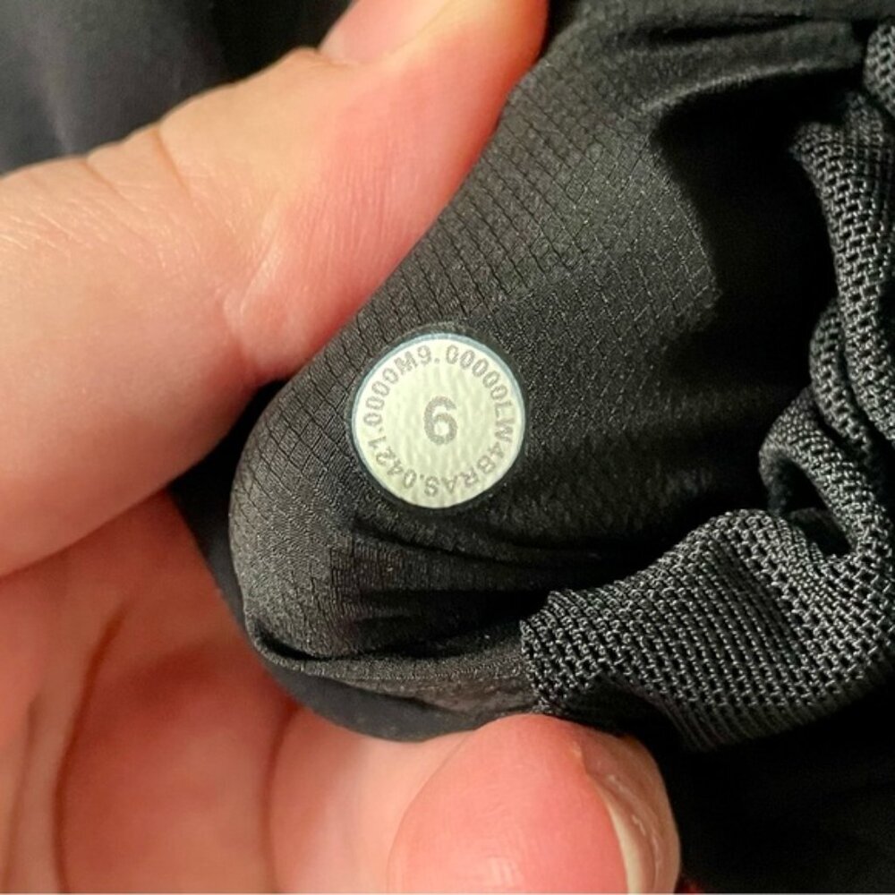 Lululemon Down & Around Vest Black Size 6 - Picture 9 of 10